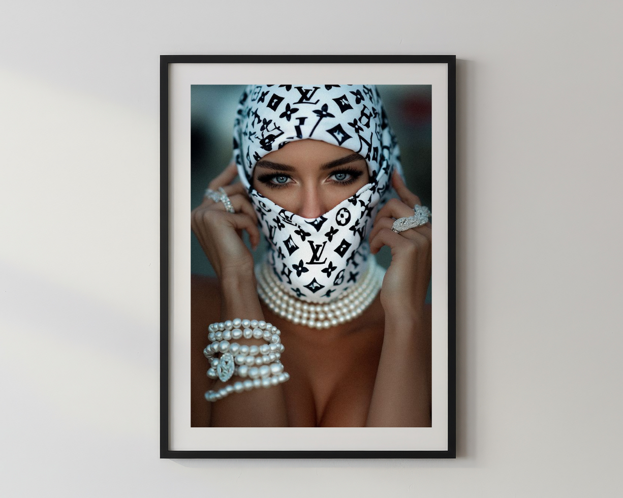 Girly things x Skimask